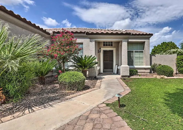 Hot Tub & Fire Pit: Oasis Near Hiking! Phoenix
