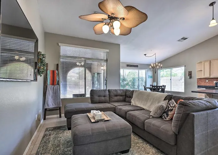 Hot Tub & Fire Pit: Oasis Near Hiking! * Phoenix